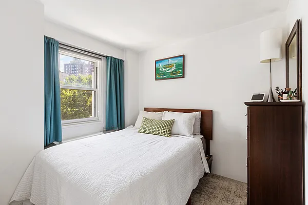 Rented by Compass | media 4