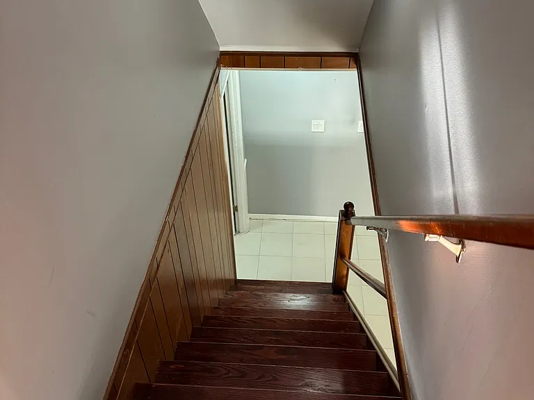 2428 Drexel St — Photo 16