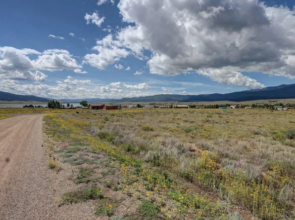 1 Smokey Bear, Eagle Nest, NM 87718