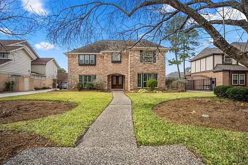 16611 Brenton Oaks Dr Photo 1