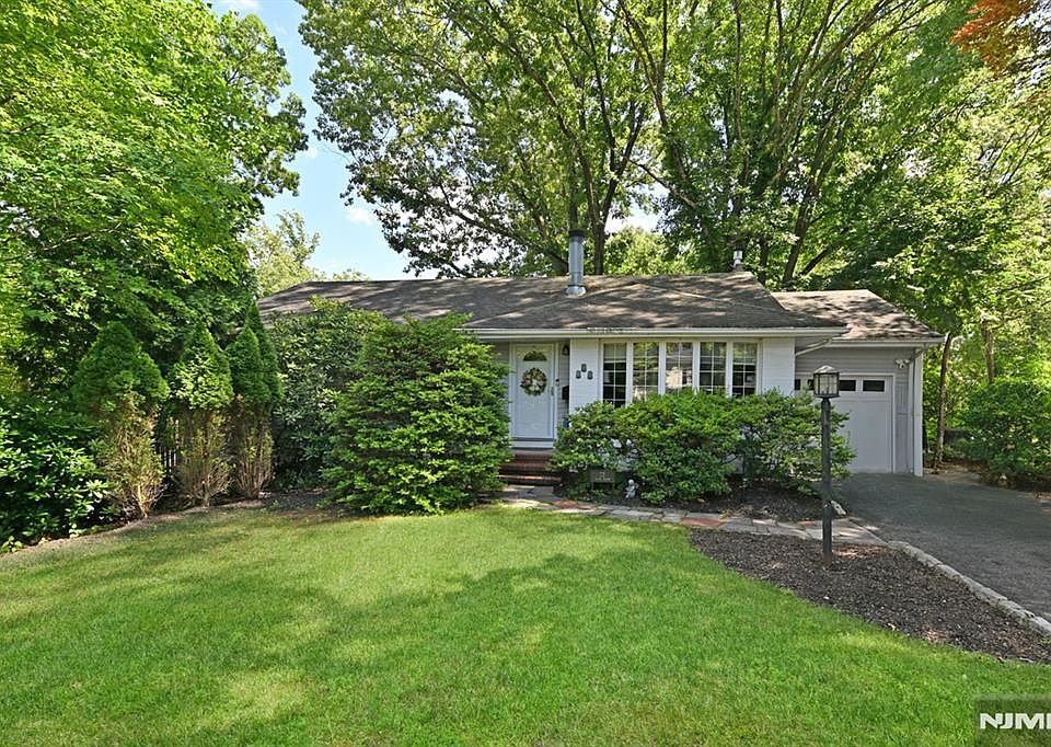1st image of 73 Ralph Ave