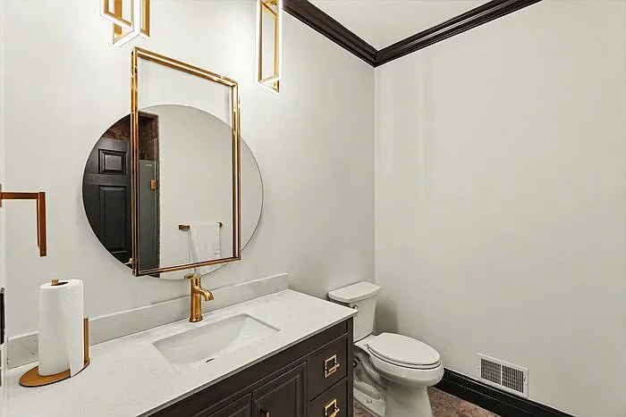 6986 Montgomery Dr — Photo 22