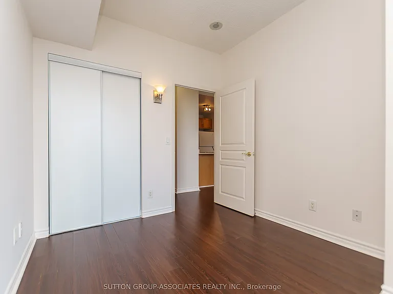 28 Byng Ave #1507 — Photo 10