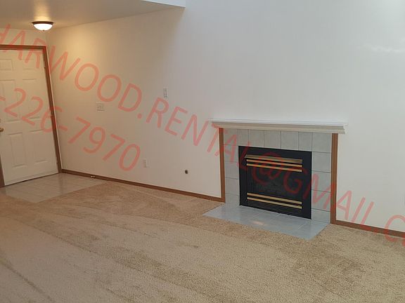 3rd image of 11621B 47th Ave NE
