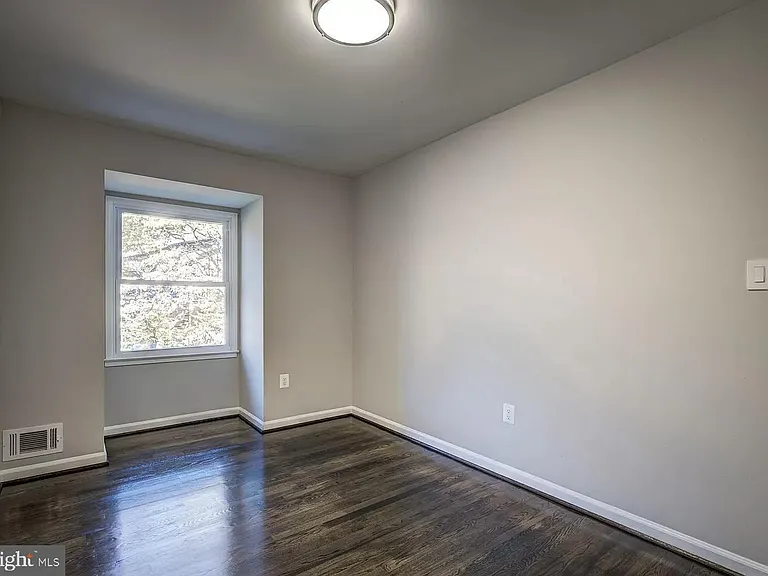 14822 Bryan Ct — Photo 9