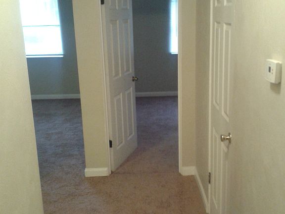 3rd image of 2040 Yale Ave APT 3