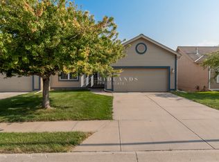 19805 Marinda St, Omaha, NE 68130