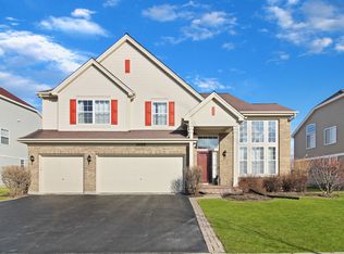 1025 S Greywall Dr, Round Lake, IL 60073