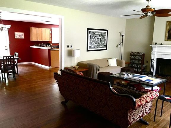 4th image of 3409 Montlake Dr