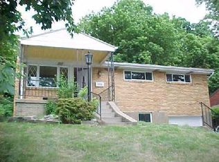 906 Maplewood Dr, Pittsburgh, PA
