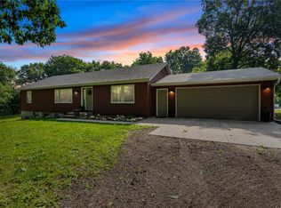 3230 51st St, Walker, IA 52352