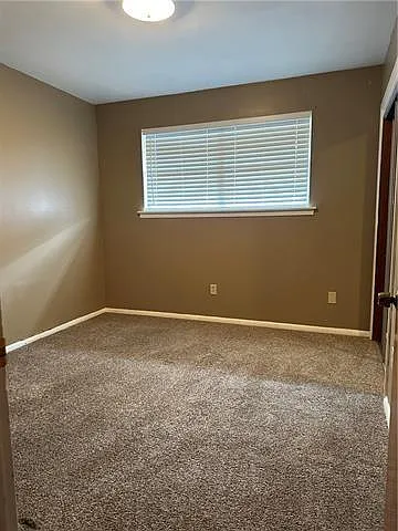 4908 Purdue Dr — Photo 8