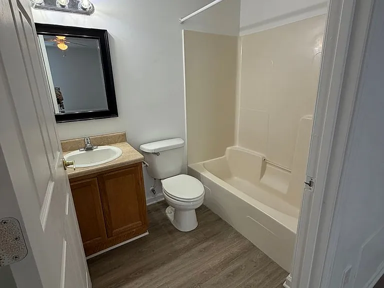 9123 Laird St — Photo 11