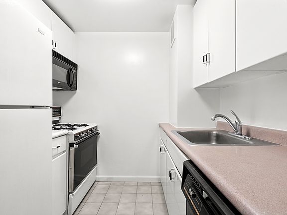 4th image of 50 Lexington Ave APT 16F