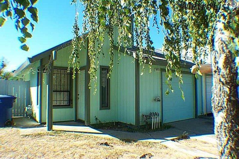 1st image of 6713 Hometown Way