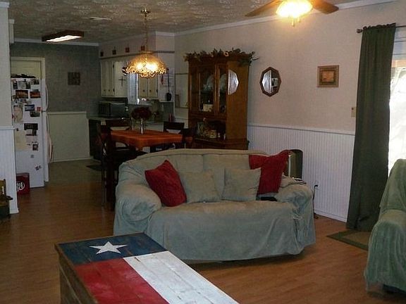 3rd image of 4403 Sherwood Dr