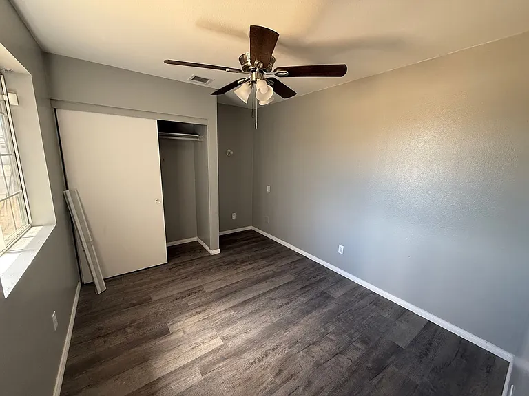 44466 Meadow Grove St — Photo 14
