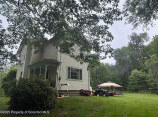 213 Homestead Dr, Moscow, PA 18444