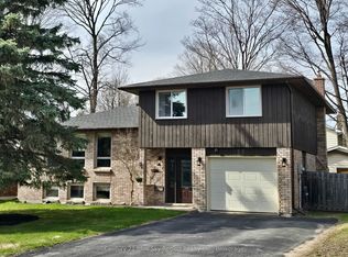 25 Carriage Cres, North Bay, ON P1C1G5