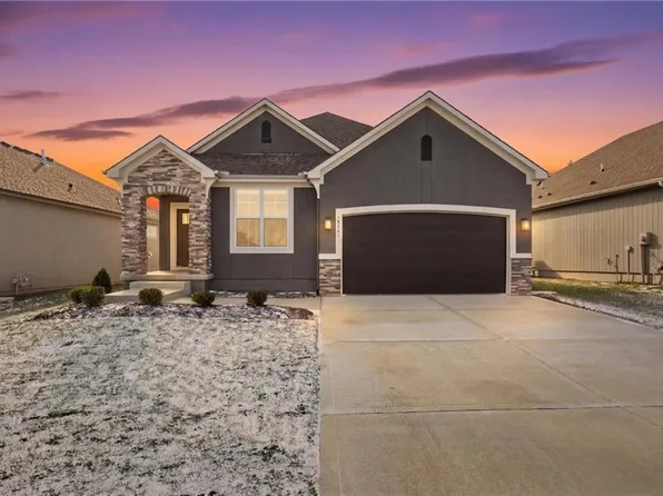 15449 W 173rd St, Olathe, KS 66062