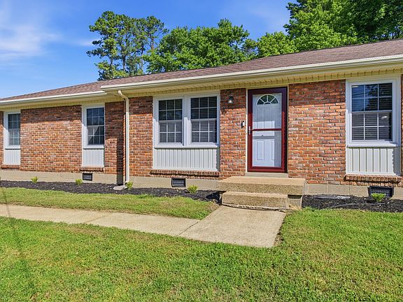 3rd image of 119 Gates Dr