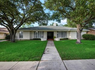3313 Peachtree Ln, Pantego, TX 76013