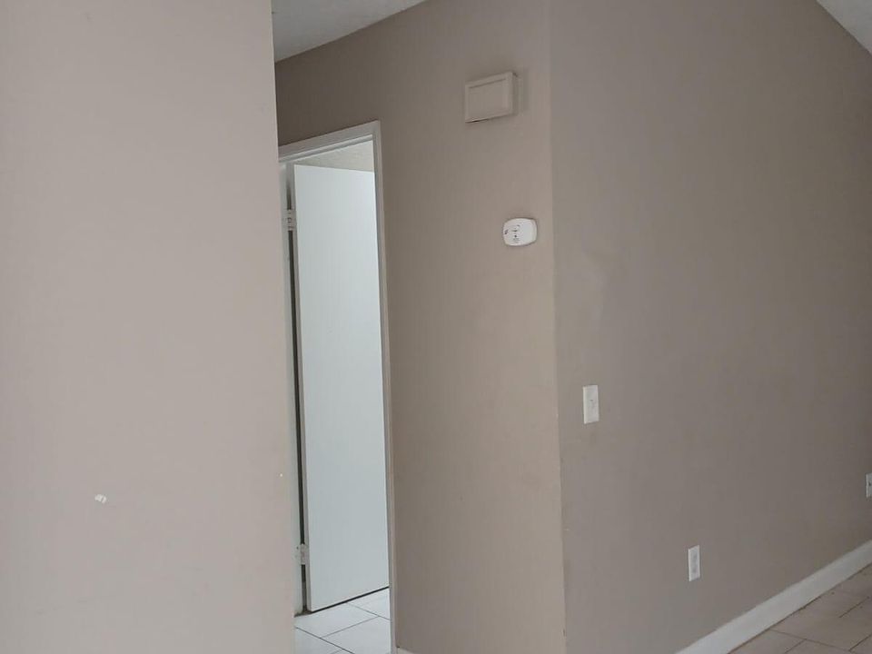 1st image of 24360 Dunlavy Ct