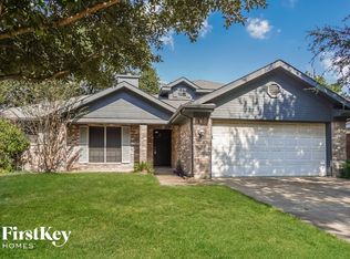 17618 Garnercrest Dr, Houston, TX 77095