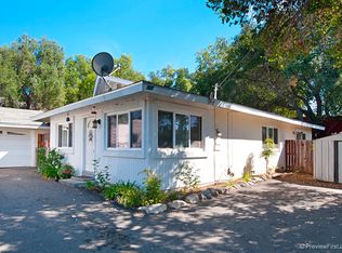 517 Mandarin Way, Fallbrook, CA 92028