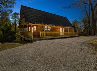 663 Twin Oaks Rd, Wellington, KY 40387