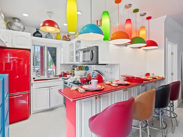 28-07 36th Avenue image 14 of 16