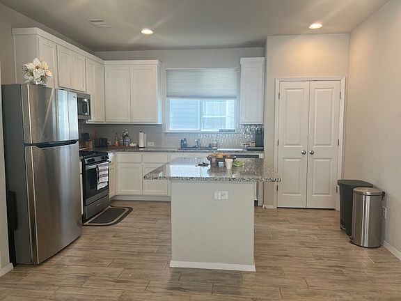 3rd image of 228 Catalina Dr