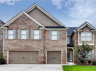 1010 Vintage Ct, Fairburn, GA 30213