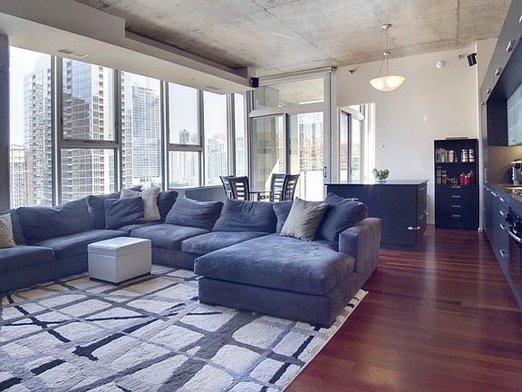 3rd image of 550 N Saint Clair St APT 1903