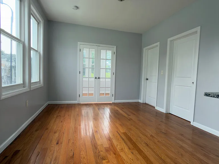 550 Garfield Ave #3F — Photo 6