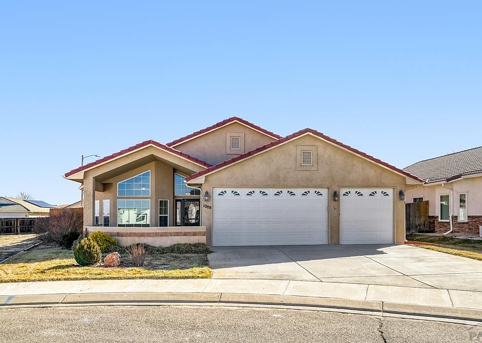 1st image of 1008 Willowcrest Pl