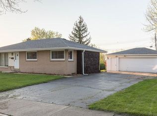 416 Baird St, Waukesha, WI 53189