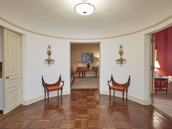 2nd image of 635 Park Ave Fl 2