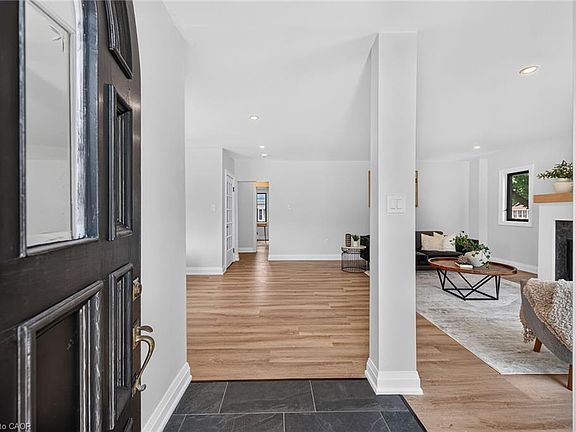 2nd image of 27 Church St E