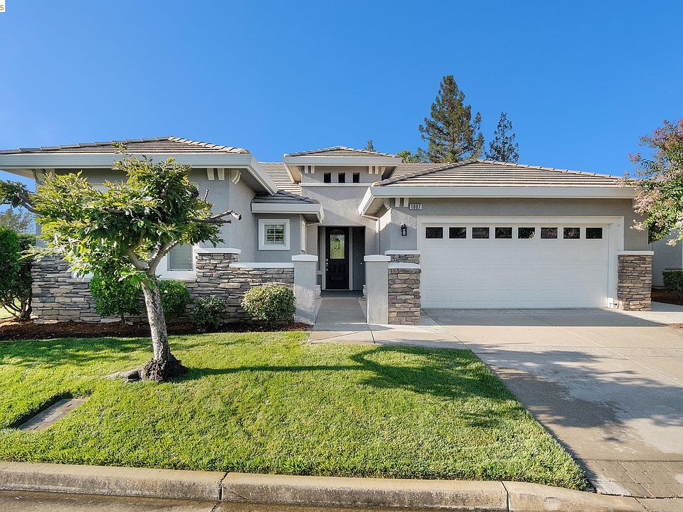 1st image of 1007 Centennial Dr