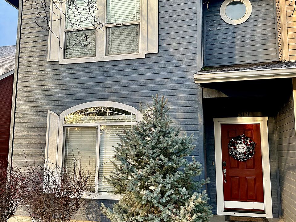 1st image of 2209 S Leadville Ave