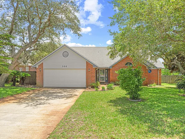 144 Long Pointe Dr, Mary Esther, FL 32569
