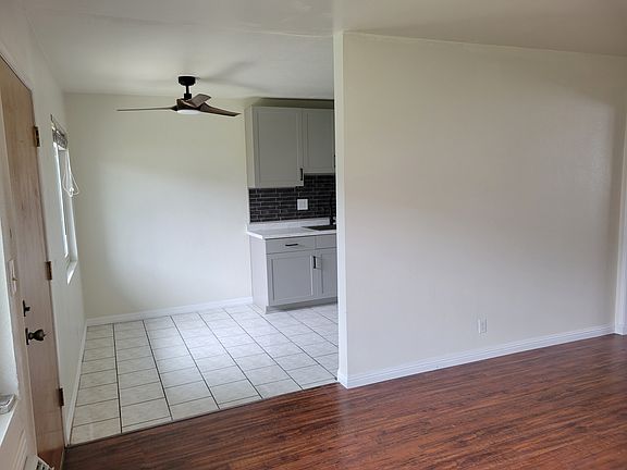 4th image of 9453 Steele St #B