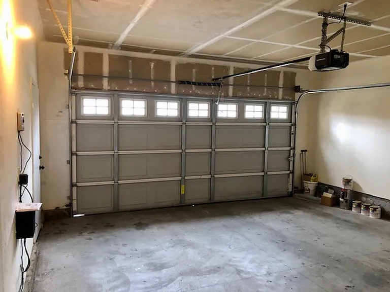 340 Caples Dr — Photo 18