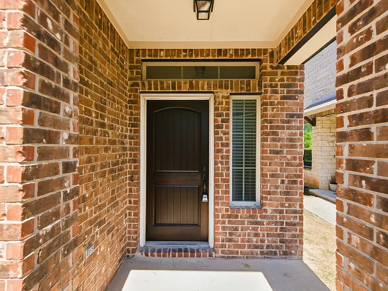 2105 Town Centre Dr #27 — Photo 2