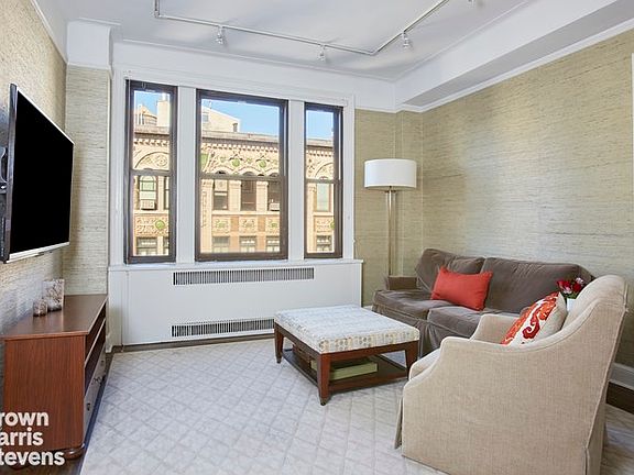 3rd image of 590 W End Ave APT 12E