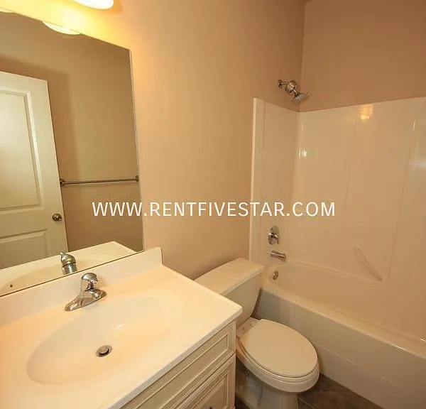 2724 Corsini Ct — Photo 9