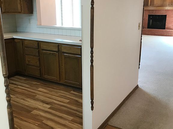 Entryway view thru kitchen