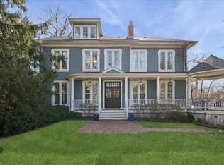 875 Gordon Ter, Winnetka, IL 60093