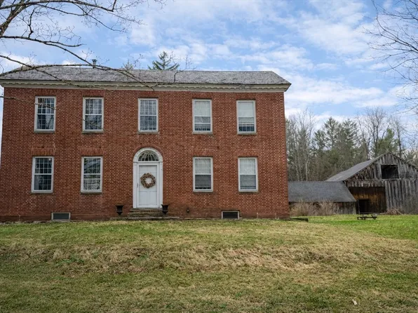 108 Colrain Shelburne Rd, Shelburne, MA 01370